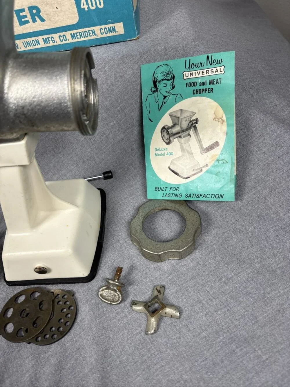 Vintage Universal Suction Base Food and Meat Chopper No 400 Including Packaging